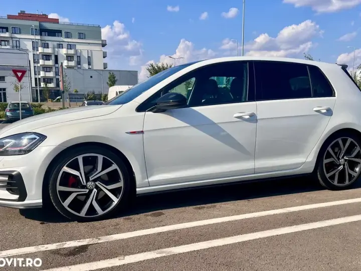 Volkswagen Golf 2.0 TSI DSG GTI
