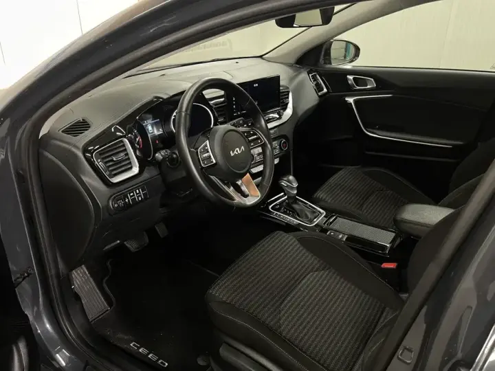Kia Cee`d III 1.5 T-GDI DCT7 OPF Vision
