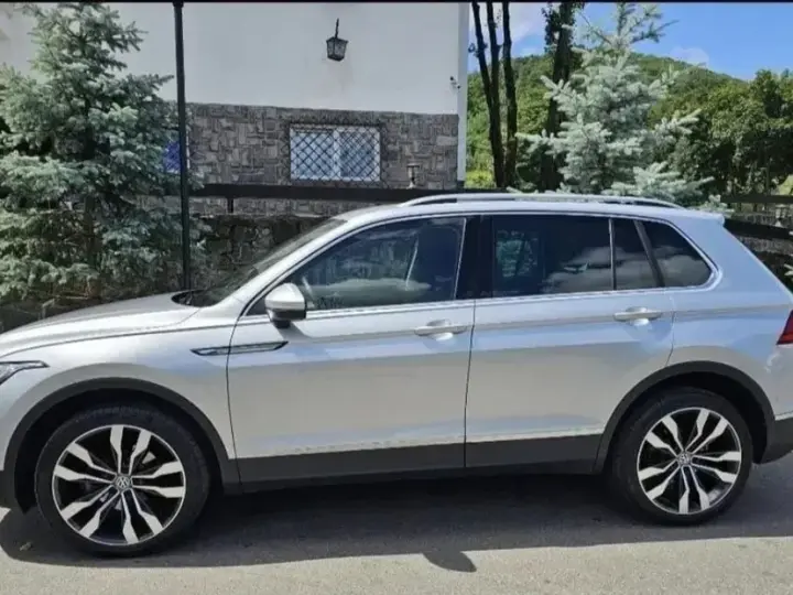 Volkswagen Tiguan 2.0 TDI SCR 4MOTION DSG IQ.DRIVE