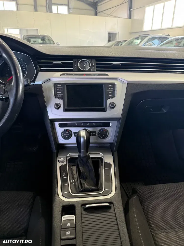 Volkswagen Passat 2.0 TDI SCR DSG BlueMotion Comfortline — imagine 6