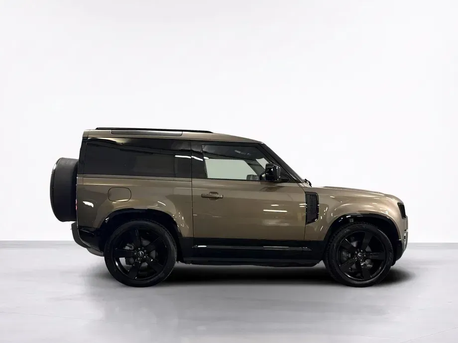 Land Rover Defender — imagine 6