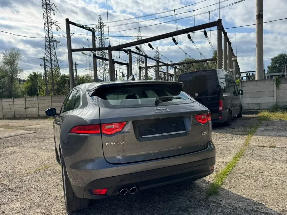 Jaguar F-Pace 20d AWD Aut. Prestige — imagine 4