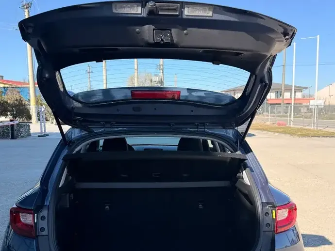 Kia Stonic 1.2 MPI 5MT Urban
