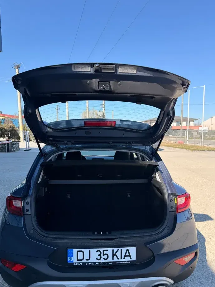 Kia Stonic 1.2 MPI 5MT Urban — imagine 3