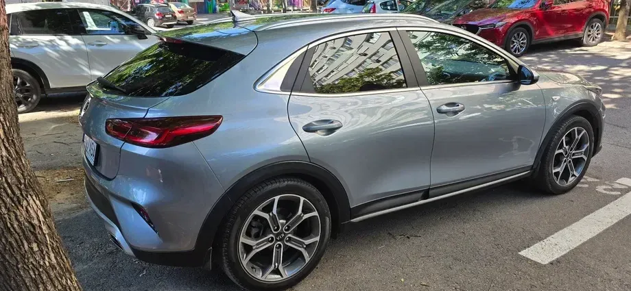 Kia XCeed 1.4 T-GDI 6MT City — imagine 4