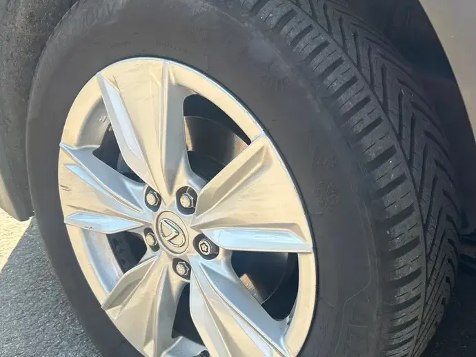 Lexus UX 250h Business Edition