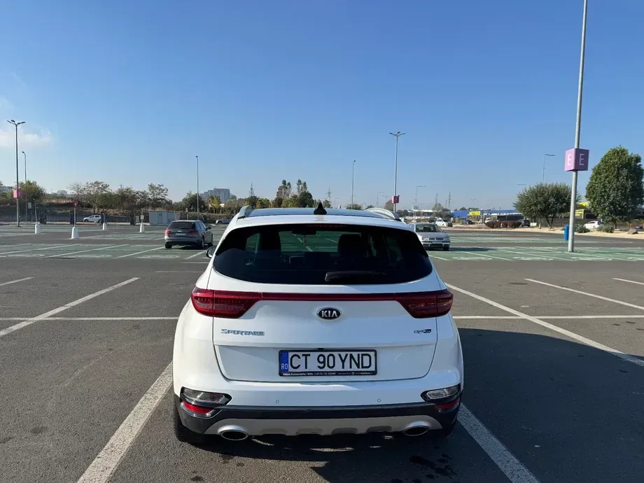 Kia Sportage IV 2.0 CRDI AWD Eco-Dynamics+ Aut. GT LINE — imagine 4