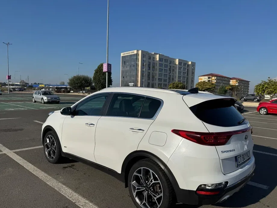 Kia Sportage IV 2.0 CRDI AWD Eco-Dynamics+ Aut. GT LINE — imagine 3