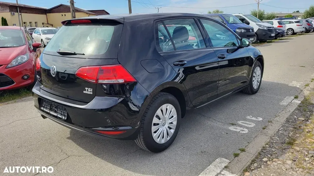 Volkswagen Golf — imagine 4