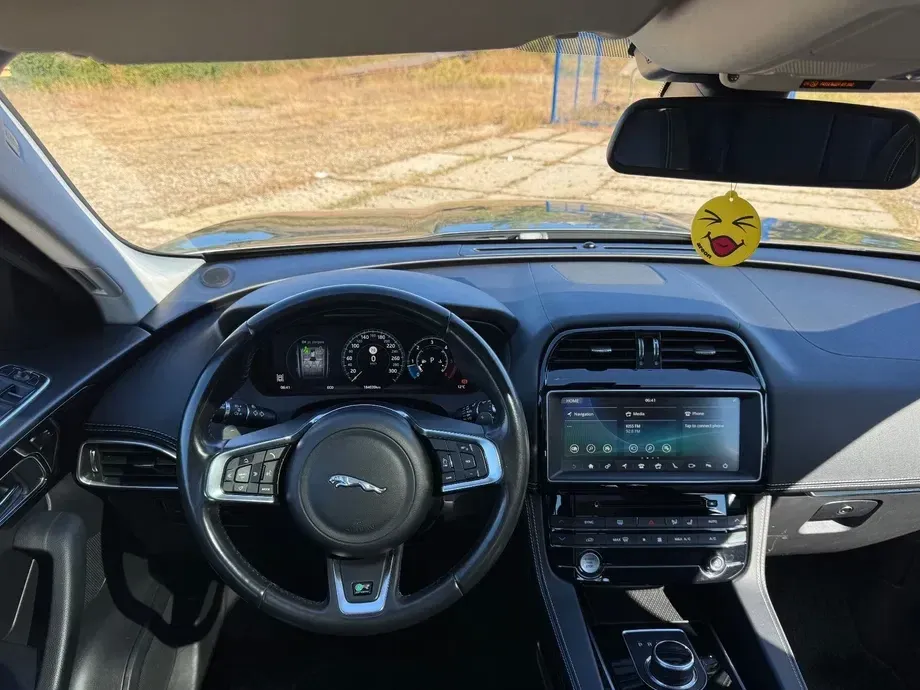 Jaguar F-Pace 20d AWD Aut. R-Sport — imagine 5