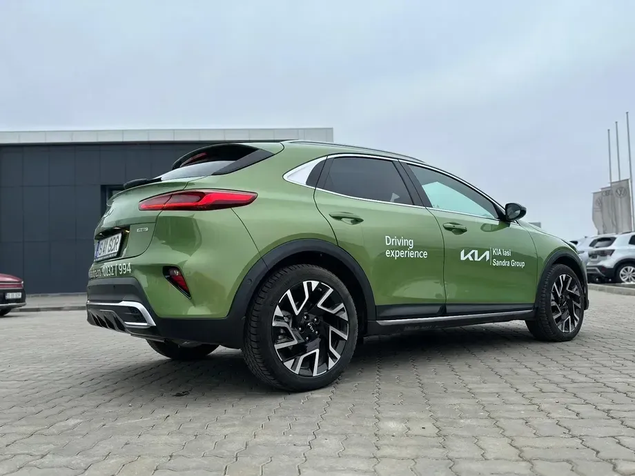 Kia XCeed 1.6 GDI 6DCT PHEV Vision — imagine 5