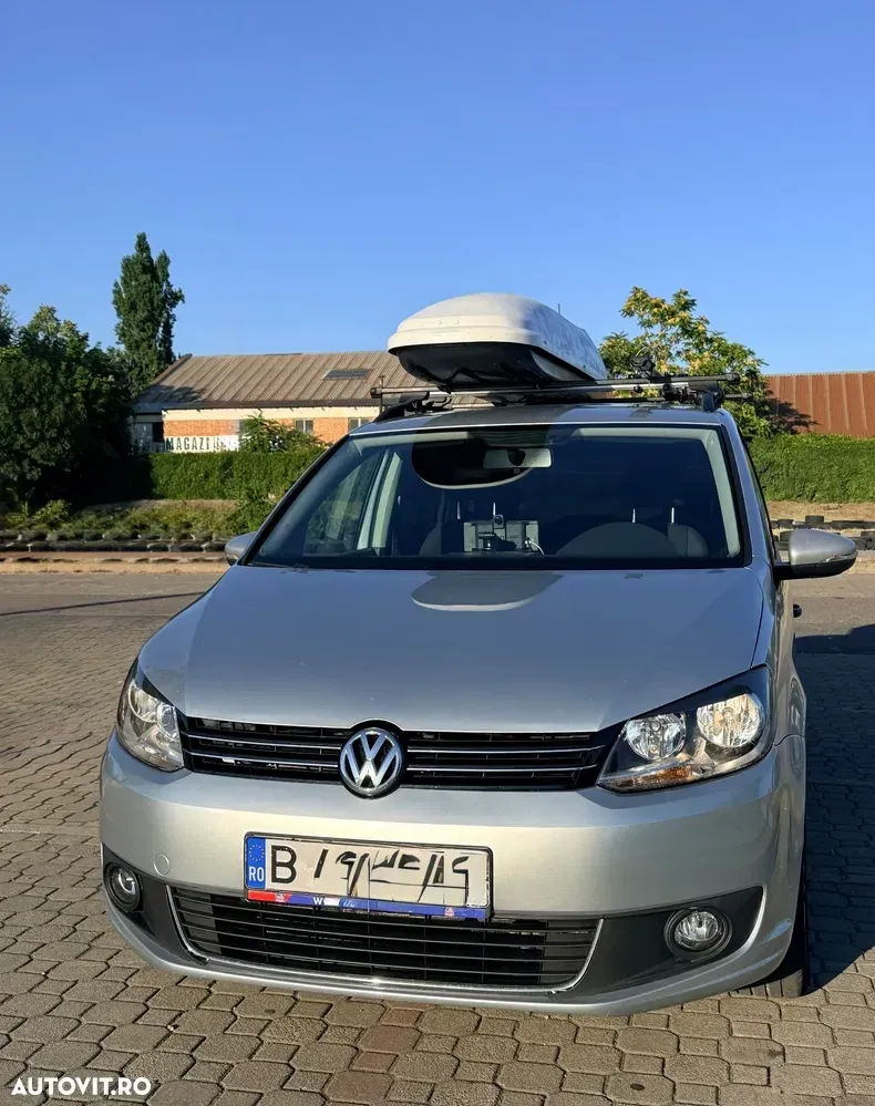 Volkswagen Touran 1.6 TDI DSG Trendline — imagine 2