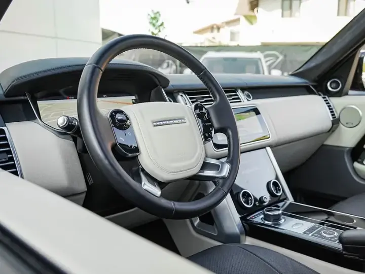 Land Rover Range Rover 3.0L SDV6 Vogue