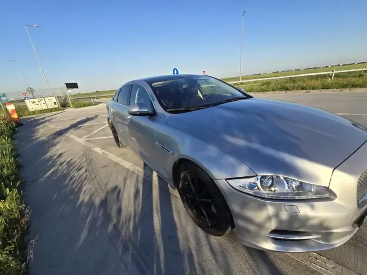 Jaguar XJ 3.0 V6 Luxury Aut SWB