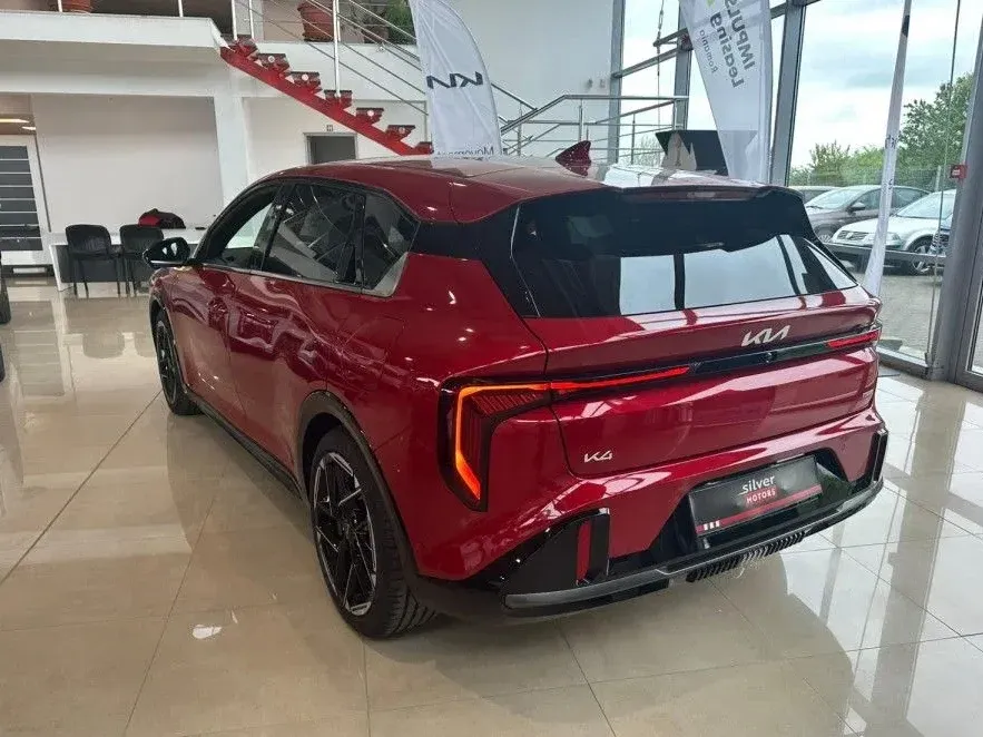 Kia K4 — imagine 4
