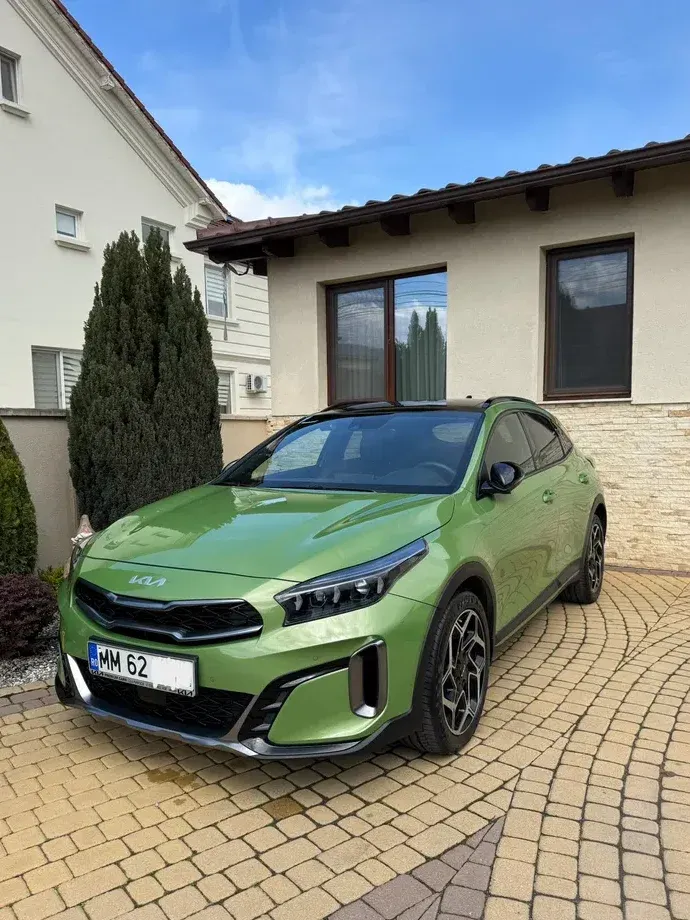 Kia XCeed 1.5 T-GDI 7DCT MHEV GT Line — imagine 4
