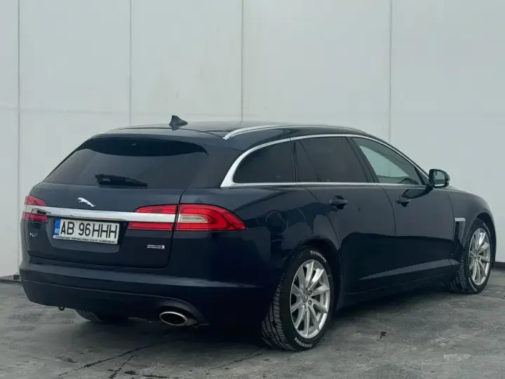Jaguar XF 2.2D