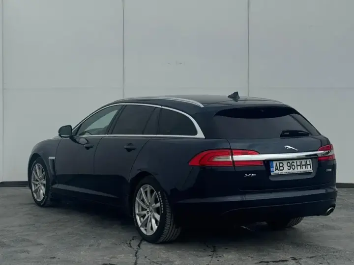 Jaguar XF 2.2D