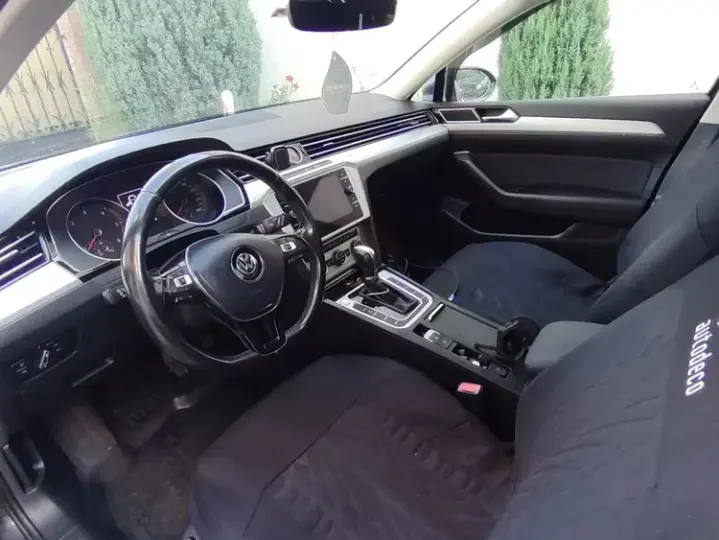 Volkswagen Passat B8 2.0 TDI DSG Comfortline
