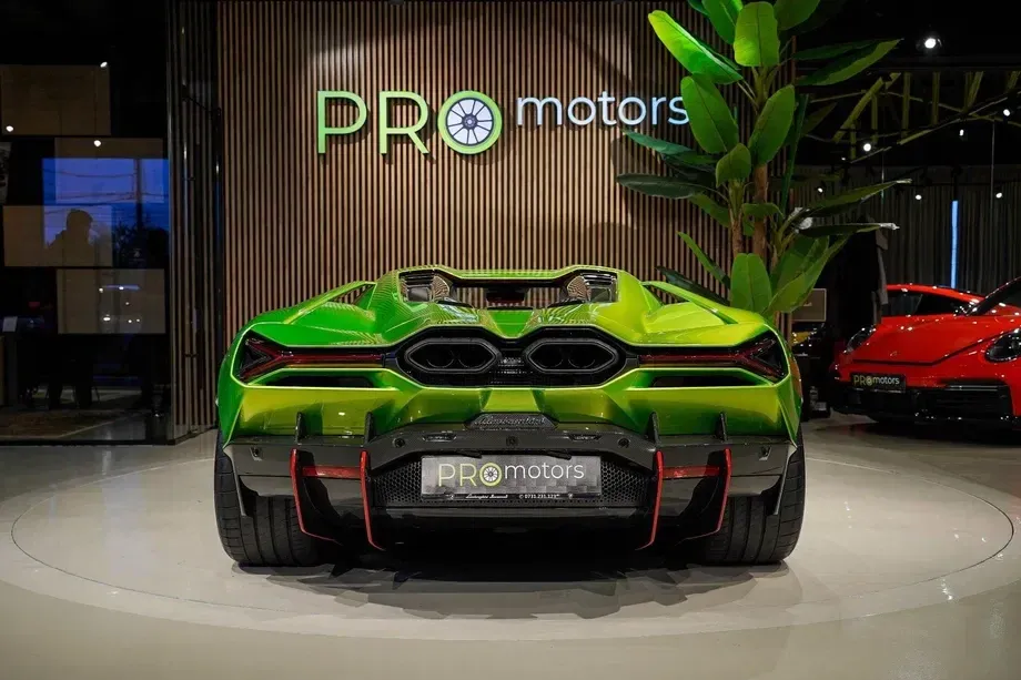 Lamborghini Revuelto — imagine 6
