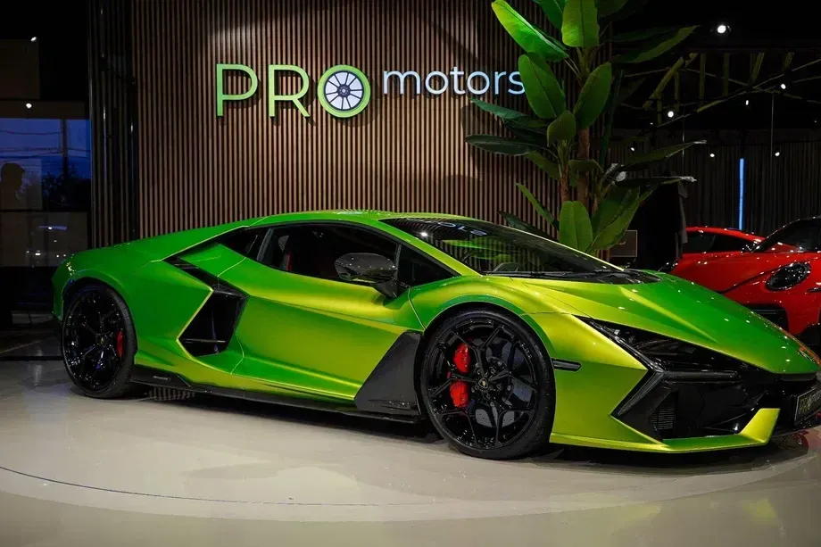 Lamborghini Revuelto — imagine 3
