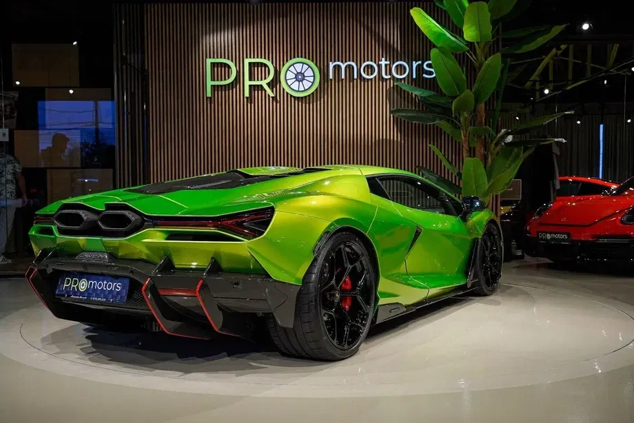 Lamborghini Revuelto — imagine 5