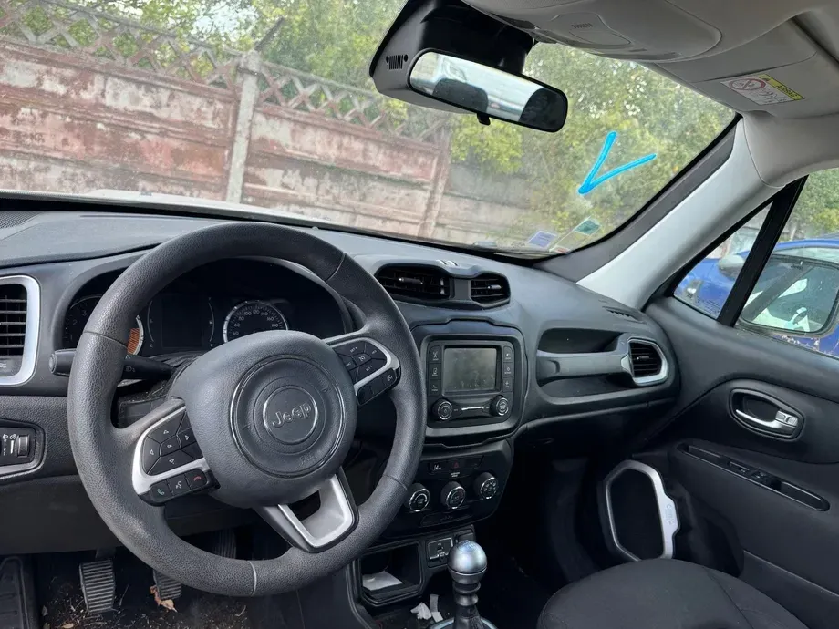 Jeep Renegade 1.0 Turbo 4x2 M6 Longitude — imagine 5