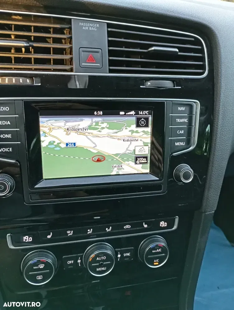 Volkswagen Golf 1.6 TDI BlueMotion Technology DSG Comfortline — imagine 5