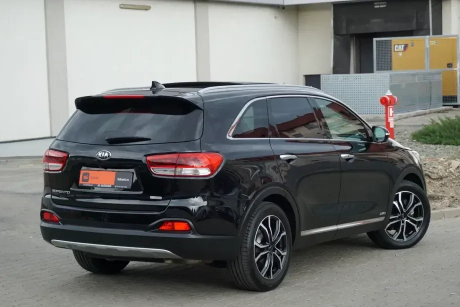 Kia Sorento III 2.2 CRDi AWD Aut. Platinum Edition — imagine 2