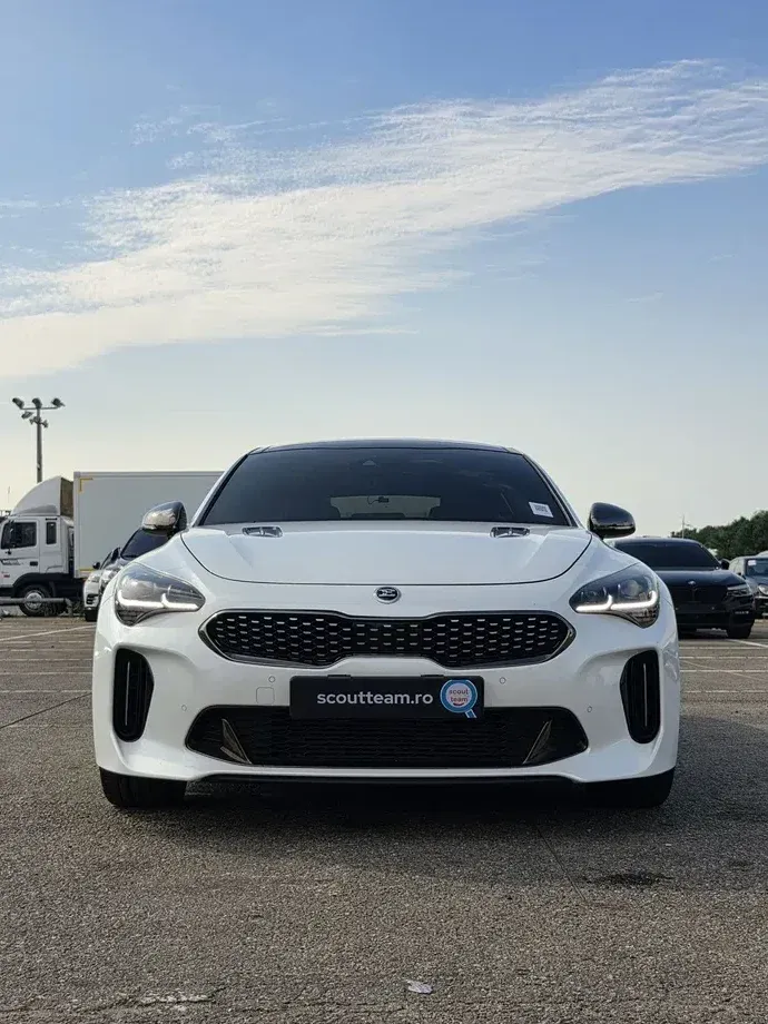 Kia Stinger — imagine 3