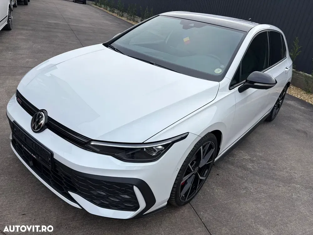 Volkswagen Golf — imagine 3