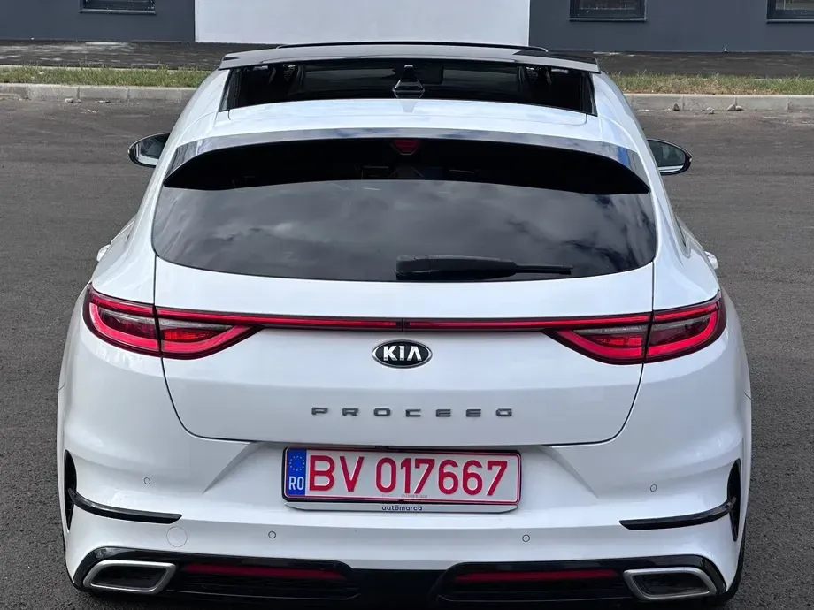 Kia Pro Ceed 1.6 DSL MHEV 7DCT HP GT Line — imagine 6