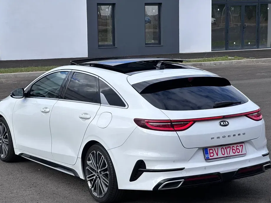 Kia Pro Ceed 1.6 DSL MHEV 7DCT HP GT Line — imagine 5