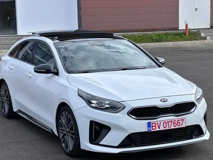 Kia Pro Ceed 1.6 DSL MHEV 7DCT HP GT Line