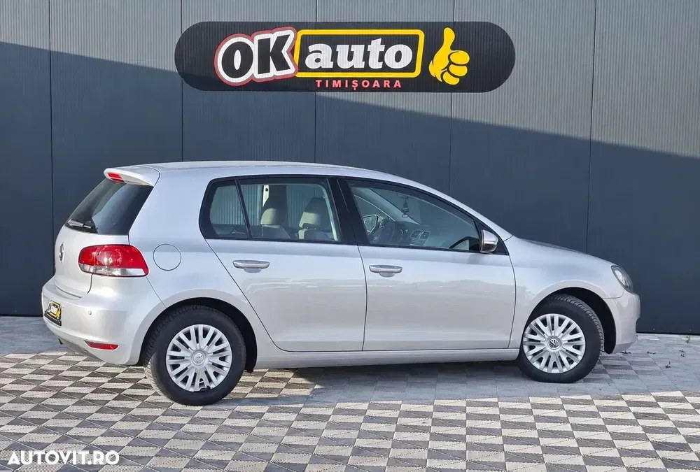 Volkswagen Golf — imagine 4