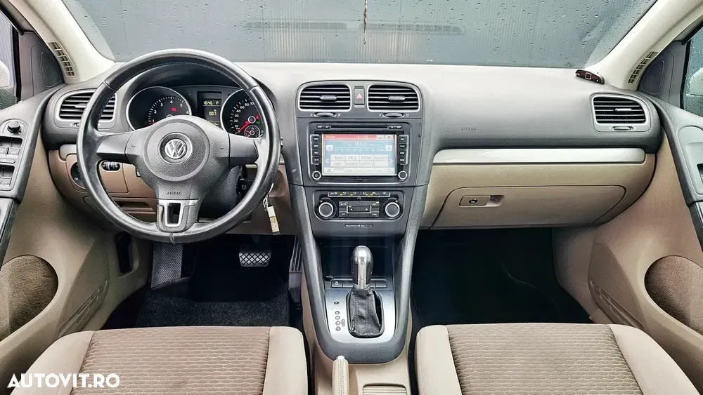 Volkswagen Golf — imagine 5