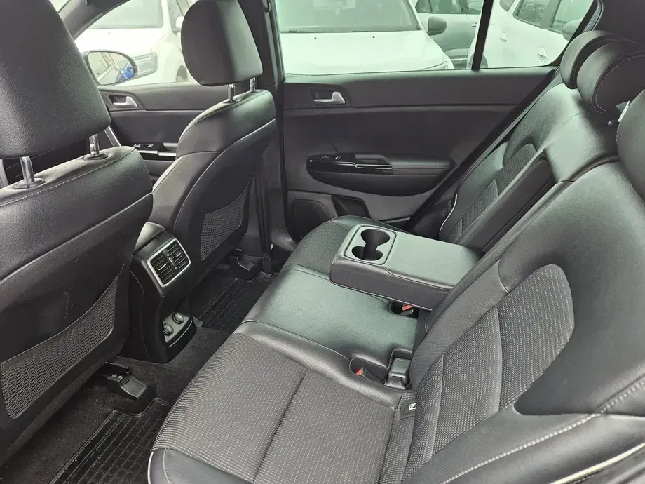 Kia Sportage IV 1.6 T-GDI 7DCT 4x4 GT Line — imagine 6