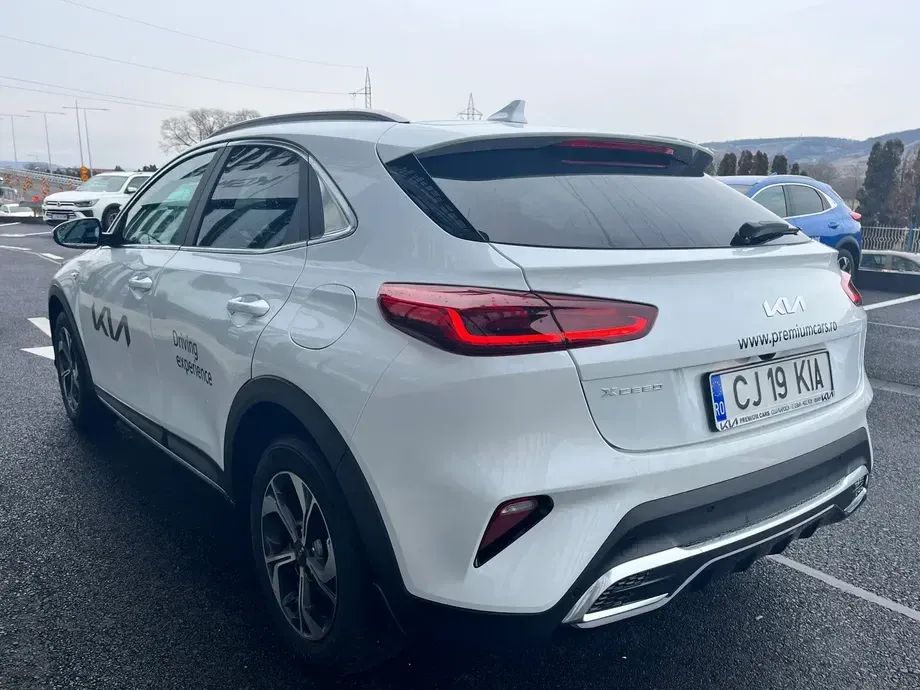 Kia XCeed 1.0 T-GDI MHEV 7DCT City — imagine 5