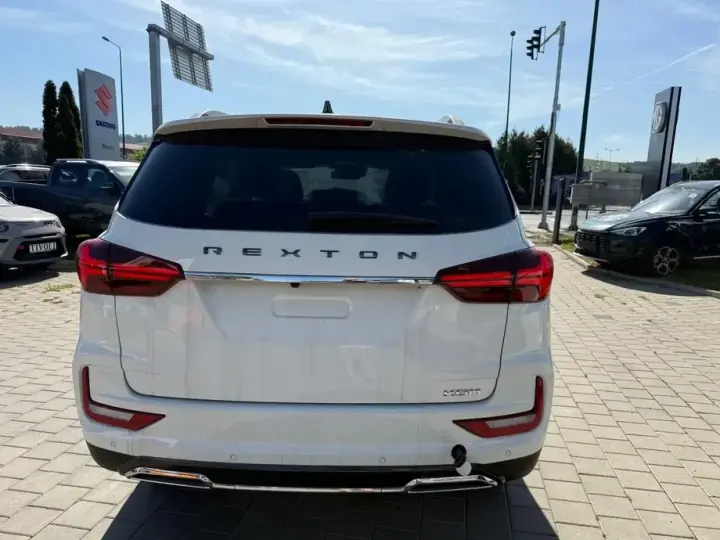 KGM Rexton