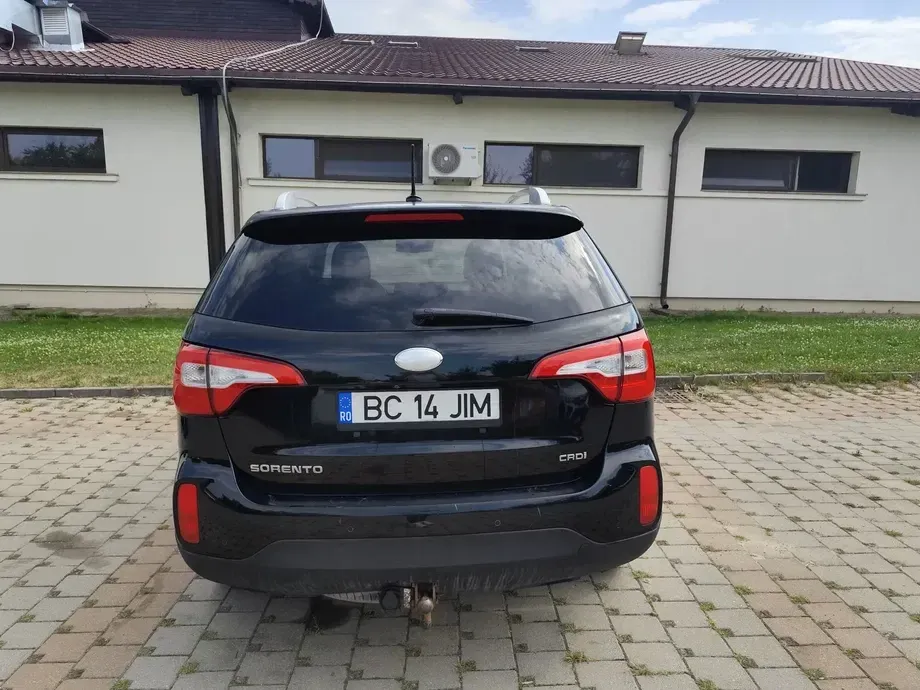Kia Sorento II 2.0 DSL EXECUTIVE MT 4x4 — imagine 4