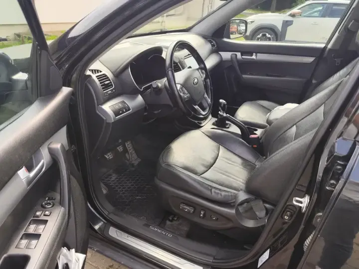 Kia Sorento II 2.0 DSL EXECUTIVE MT 4x4