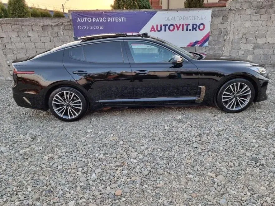 Kia Stinger 2.2 CRDI AWD GT Line — imagine 2