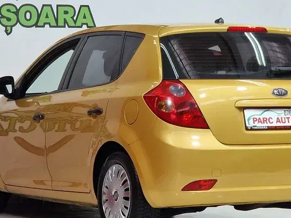 Kia Cee`d 1.6 CRDi 90 Vision