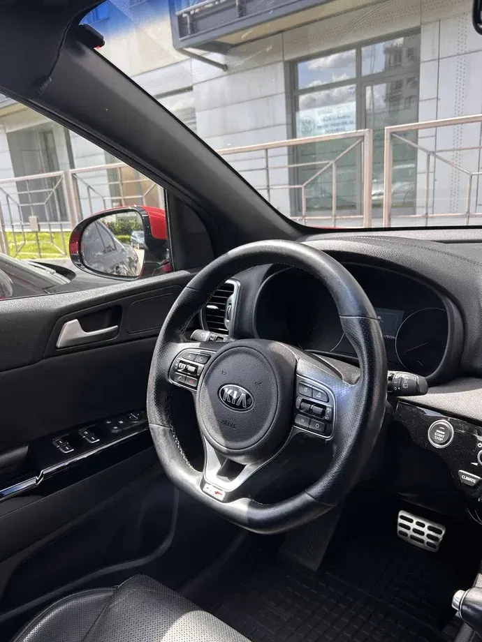 Kia Sportage IV 1.6 T-GDI 7DCT 4x4 GT Line — imagine 6