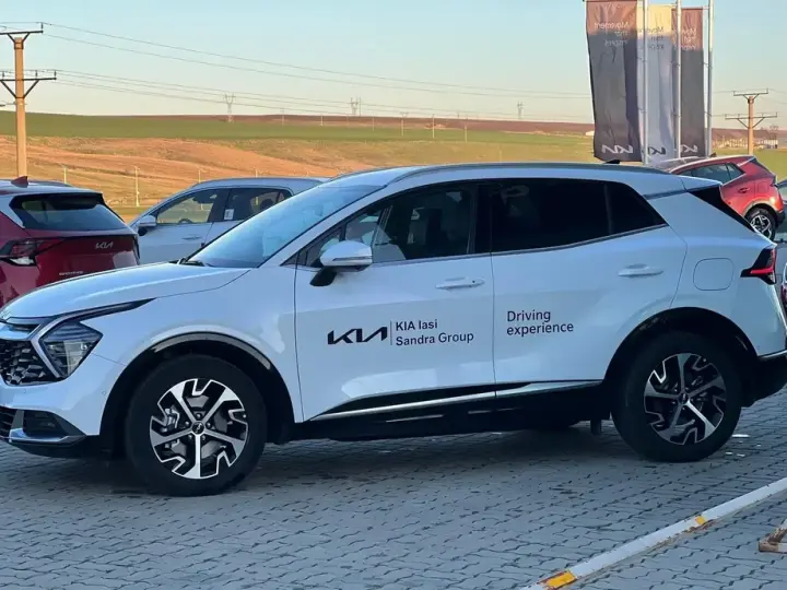 Kia Sportage V 1.6 T-GDI HEV 6AT 4x2 Business Line