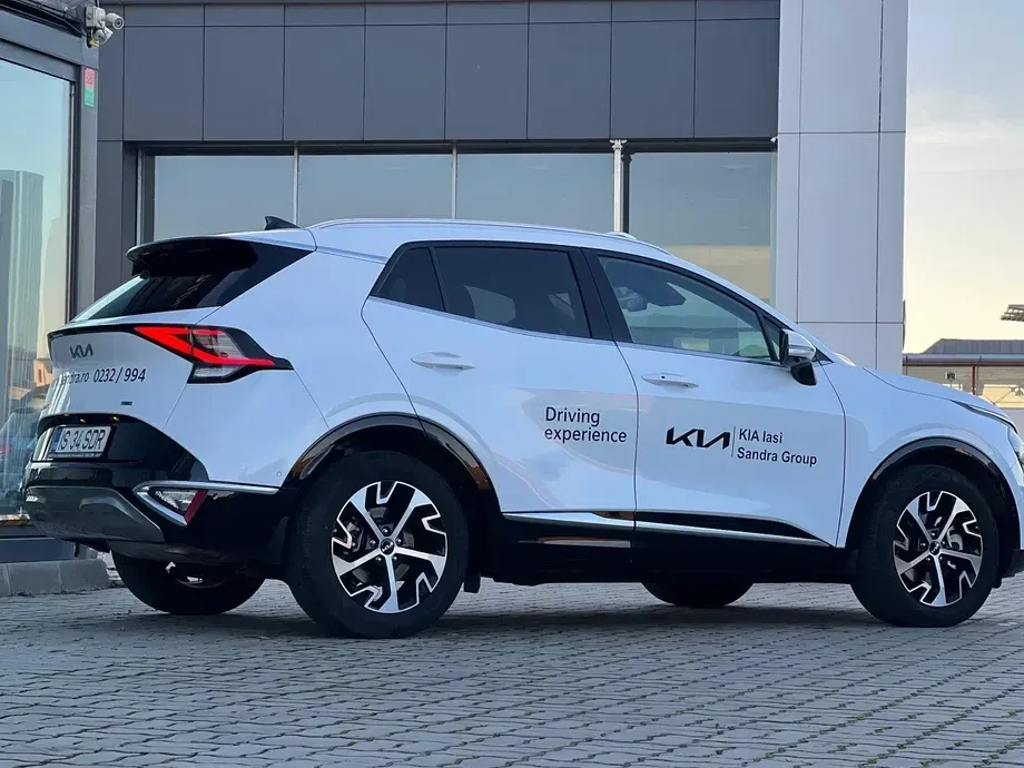 Kia Sportage V 1.6 T-GDI HEV 6AT 4x2 Business Line — imagine 6