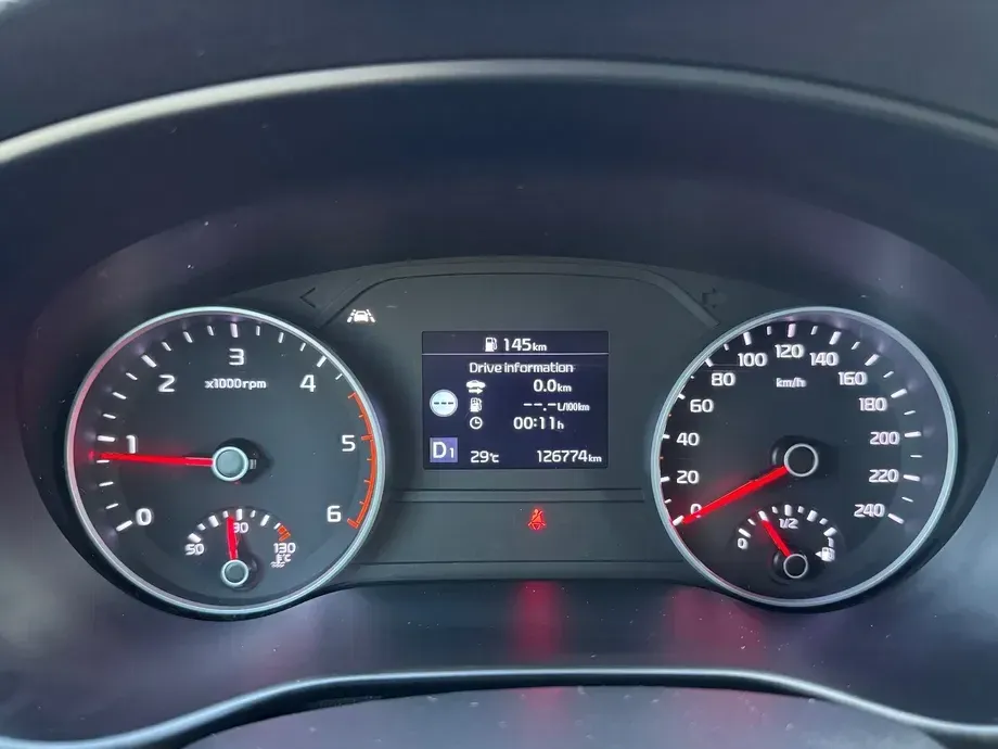 Kia Sportage 1.6 DSL MHEV 7DCT HP 4x2 Business Line — imagine 5