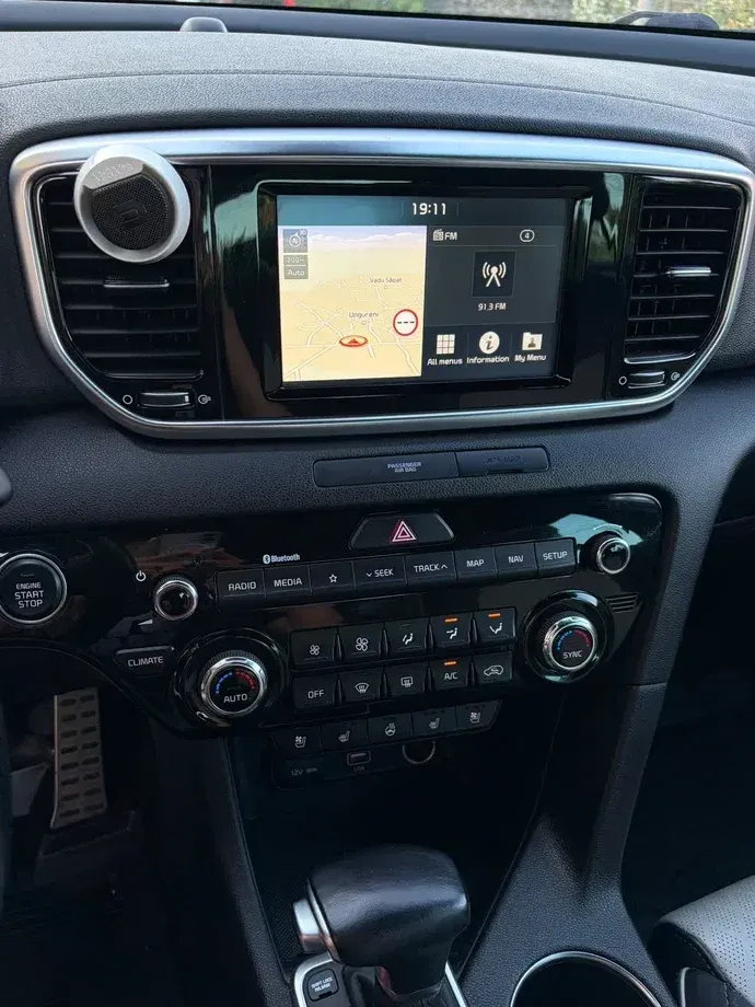 Kia Sportage IV 1.6 T-GDI 7DCT 4x4 GT Line — imagine 4