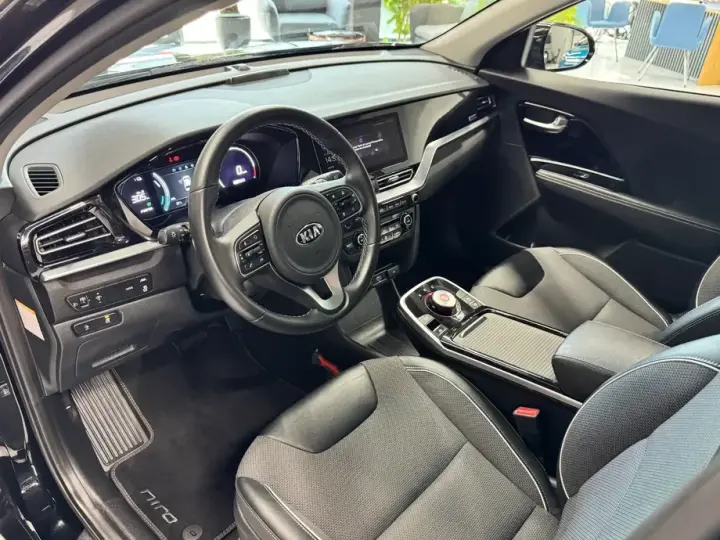 Kia Niro e-Niro 100 kW Vision