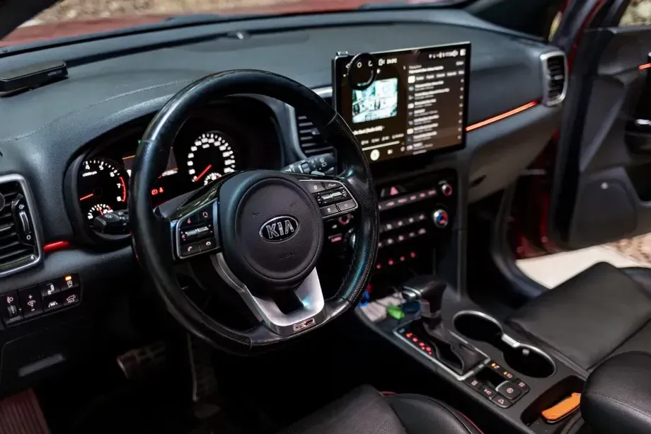 Kia Sportage IV 1.6 T-GDI 7DCT 4x4 GT Line — imagine 4